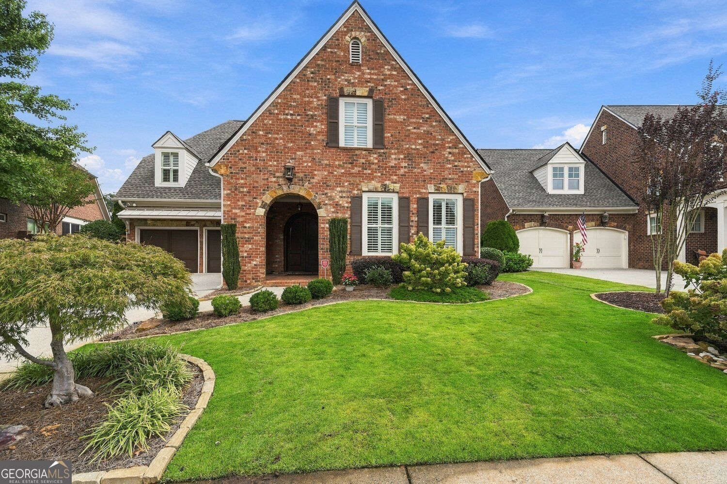Property Photo: 318 Lakeside Trace GA 30115