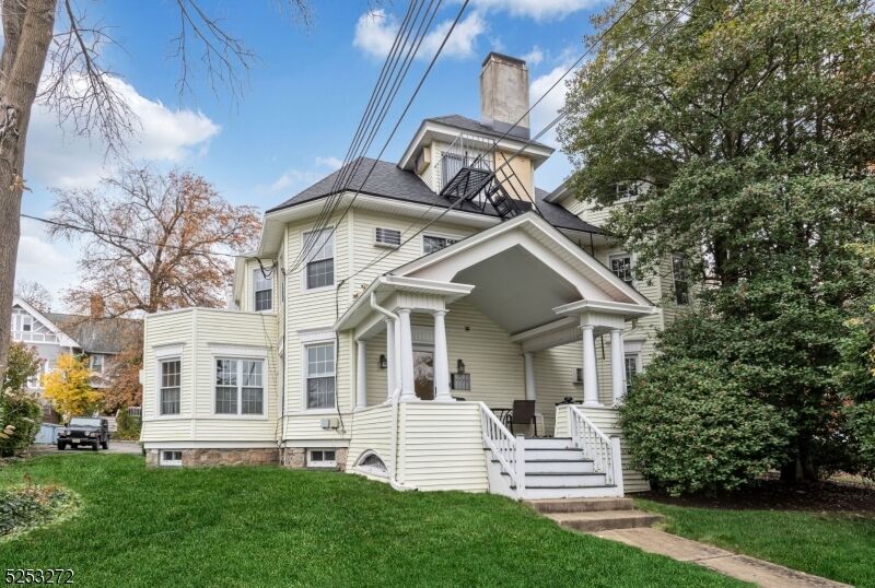 Property Photo:  7 Norwood Ave 4  NJ 07901 