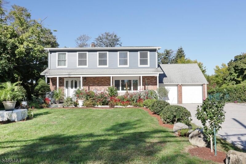 Property Photo: 183 N Farview Ave NJ 07652