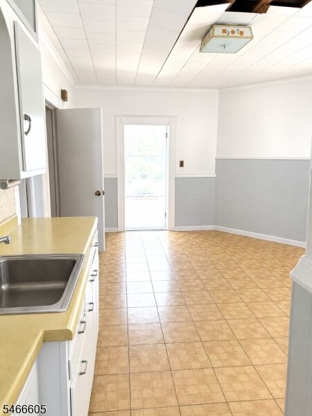 Property Photo:  580 Madison Ave  NJ 07514 