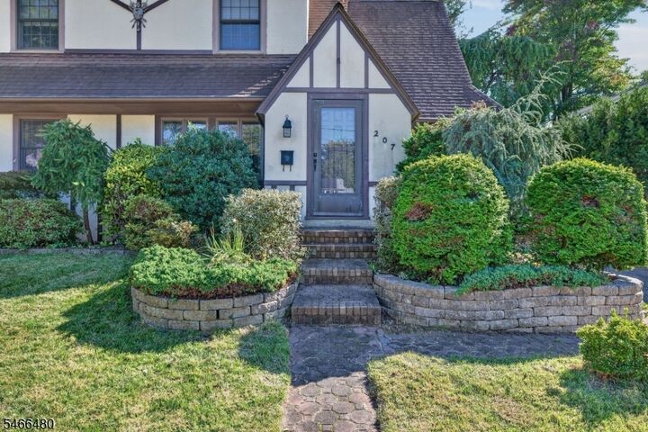 Property Photo:  207 Penfield Pl  NJ 08812 