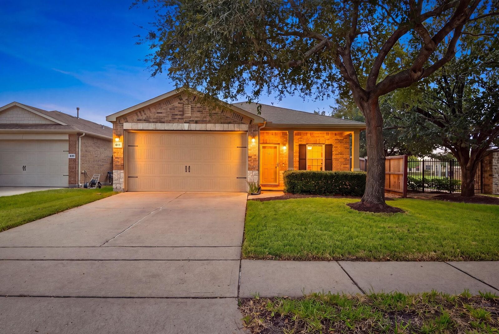 Property Photo:  611 E Newport Bend  TX 77494 
