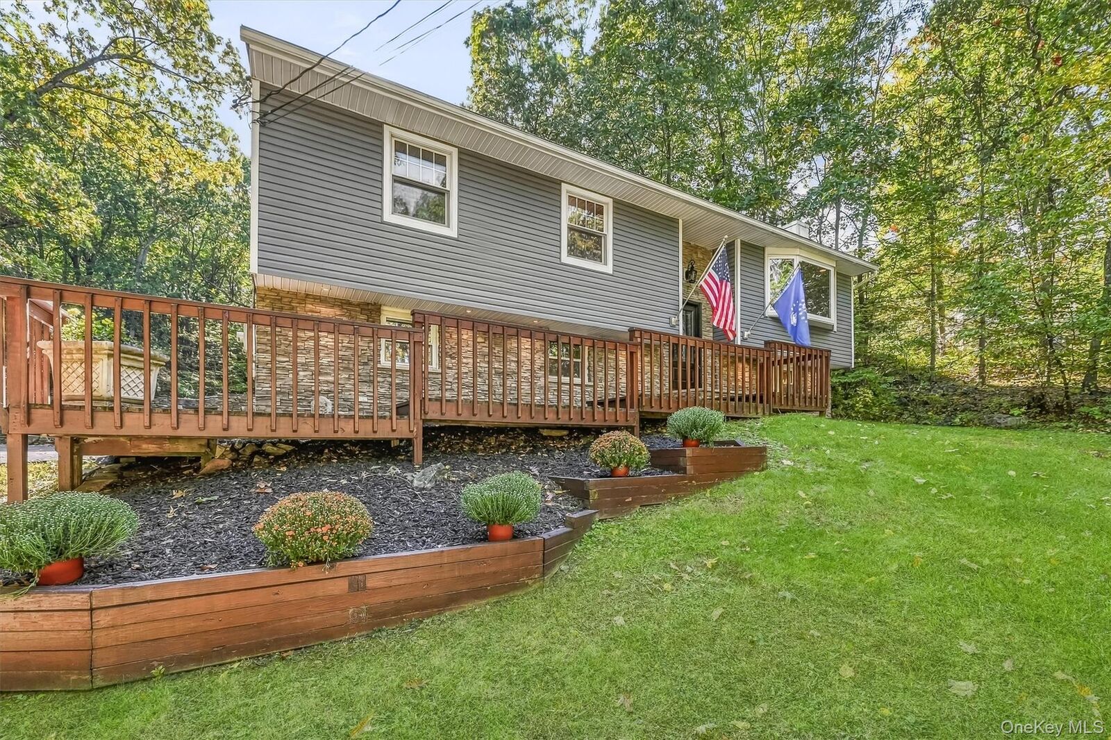 Property Photo: 1426 E Mombasha NY 10950