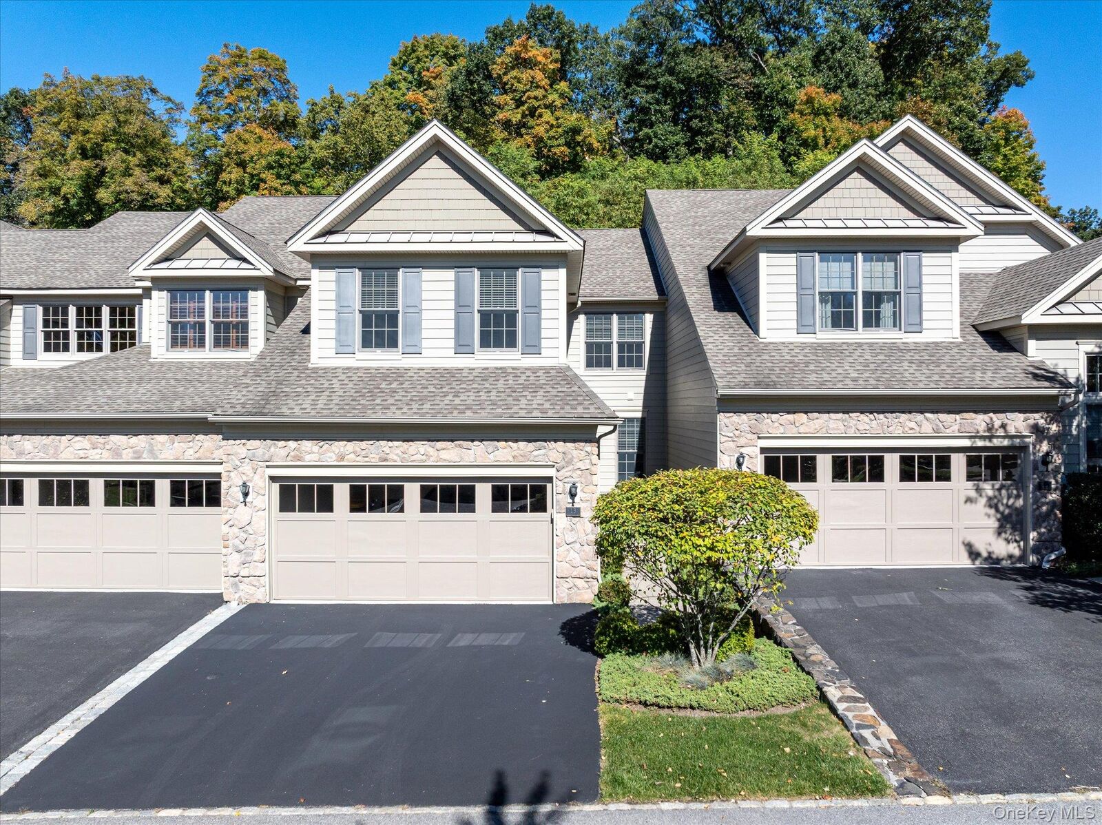 Property Photo:  13 Bernheimer Lane  NY 10567 