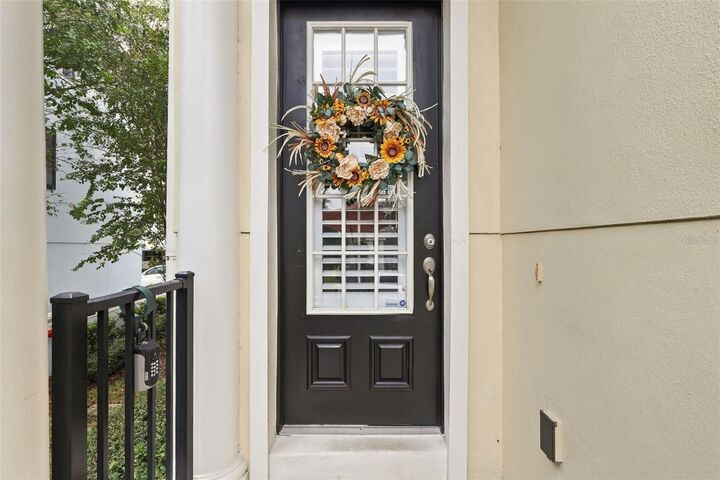 Property Photo:  2040 Prospect Avenue  FL 32814 