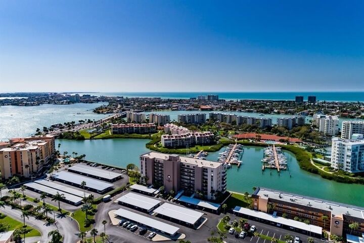 Property Photo:  7400 Sun Island Drive S 203  FL 33707 