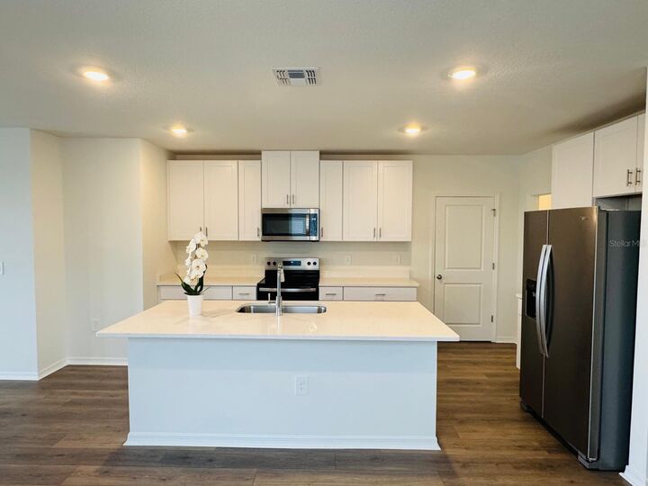 Property Photo: 360 Lazy Shore Drive FL 34275