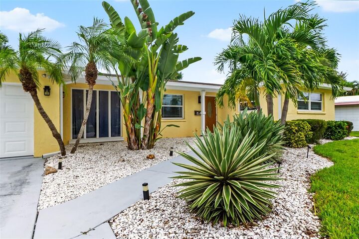Property Photo:  912 Church Street  FL 34285 