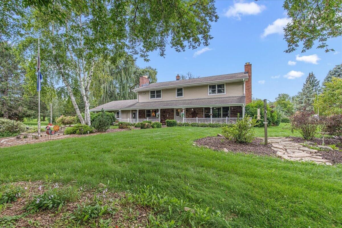 Property Photo: 2473 Horns Corners Rd WI 53080