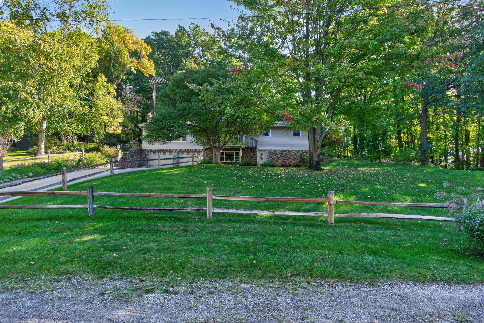 Property Photo:  105 Southwood Drive  MI 49249 