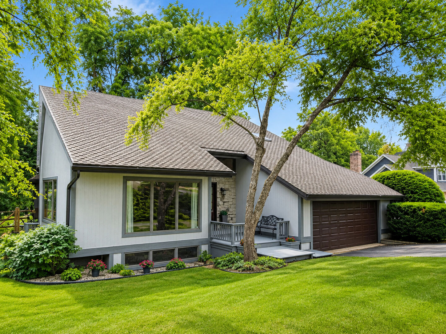 Property Photo: 5N961 Ravine Drive IL 60175