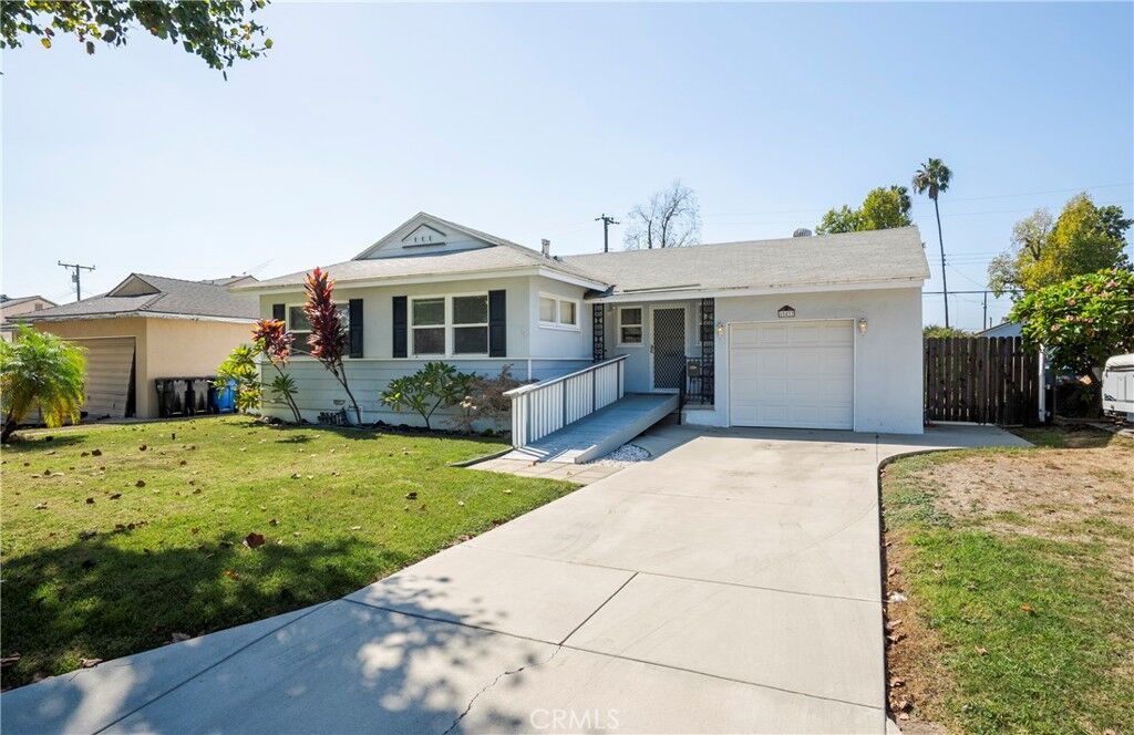 Property Photo:  10433 La Serna Drive  CA 90603 