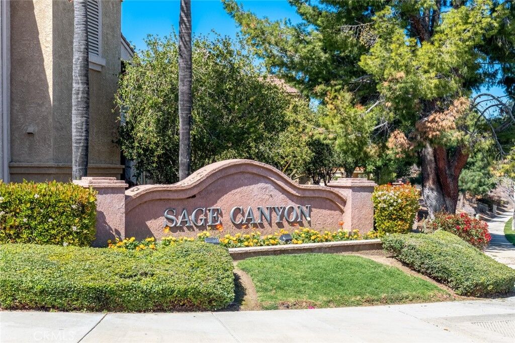 Property Photo: 2380 Del Mar Way 302 CA 92882