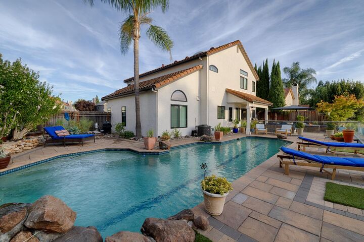 Property Photo:  2615 Swindon Court  CA 95765 
