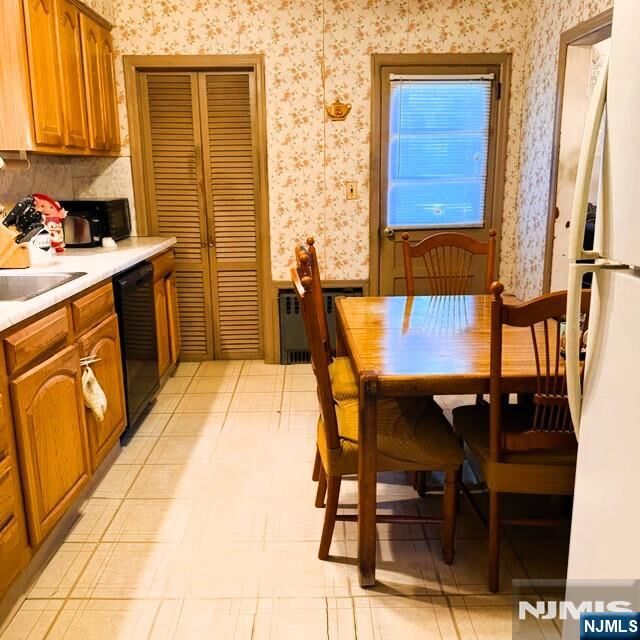 Property Photo:  280 Washington Place  NJ 07631 