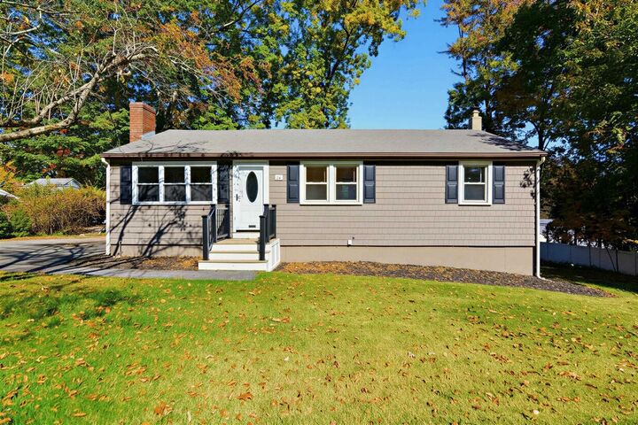Property Photo:  16 Taylor Street  NH 03079 