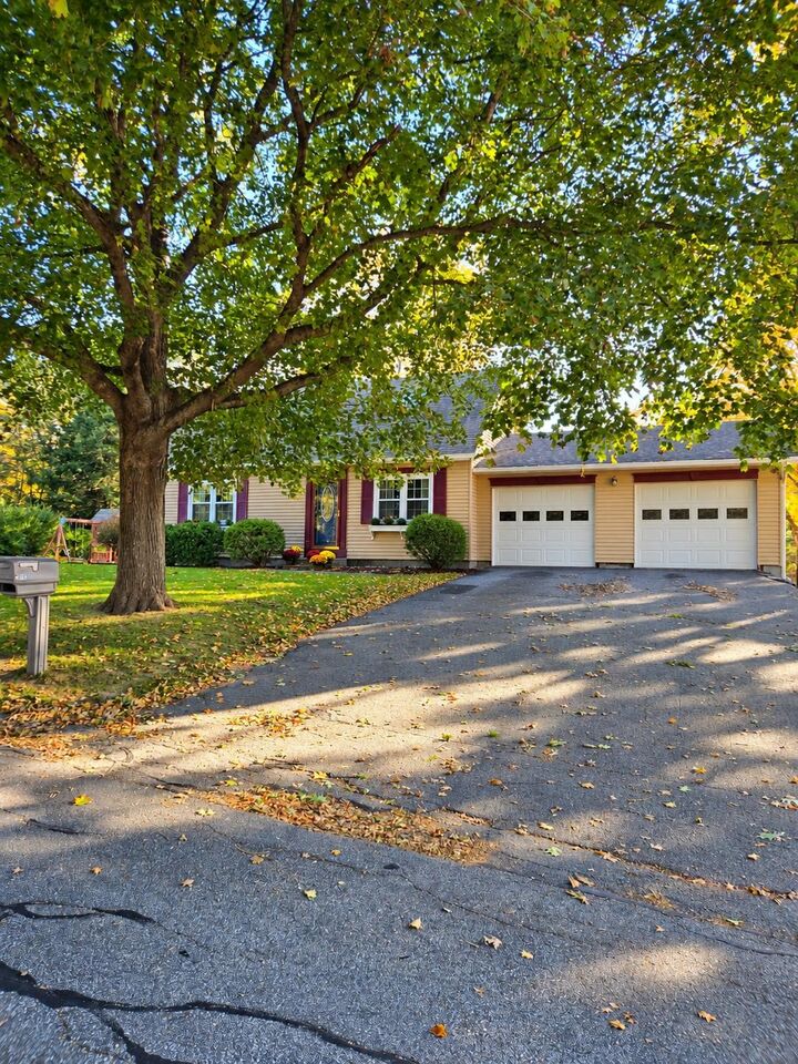 Property Photo: 56 Hilltop Drive NH 05301