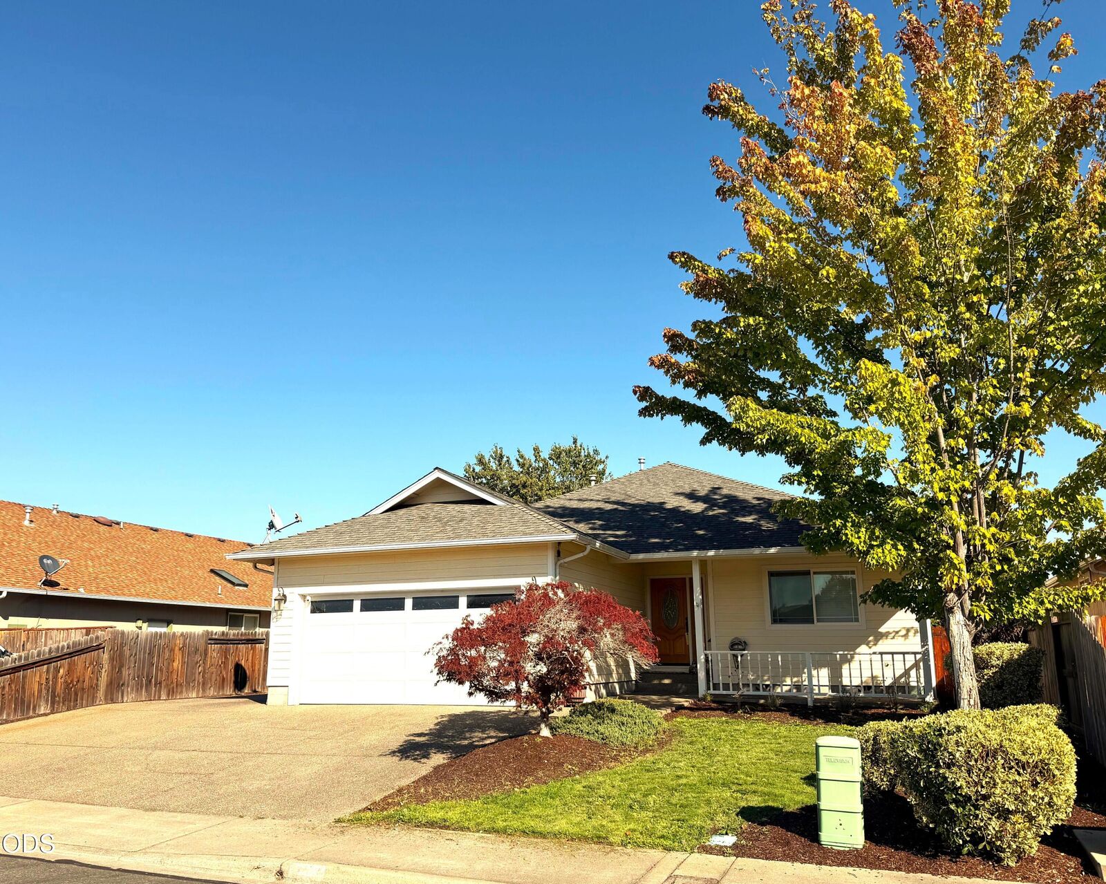 Property Photo: 527 SW Wagner Meadows Drive OR 97526