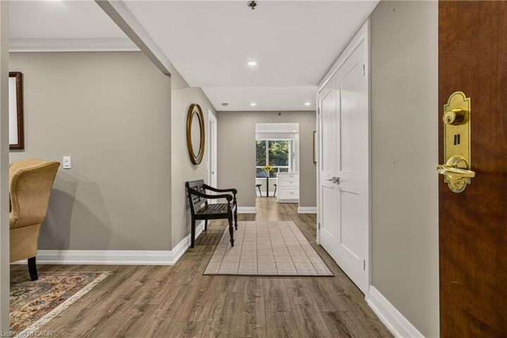 Property Photo:  100 Burloak Drive 1303  ON L6L 6P6 