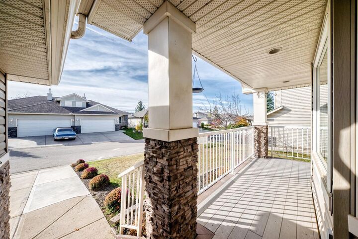 Property Photo:  113 Cove Hill  AB T1X 1S7 