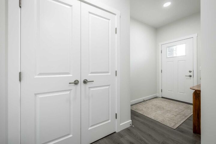 Property Photo:  20 Shetland Court  AB T3S 0V3 