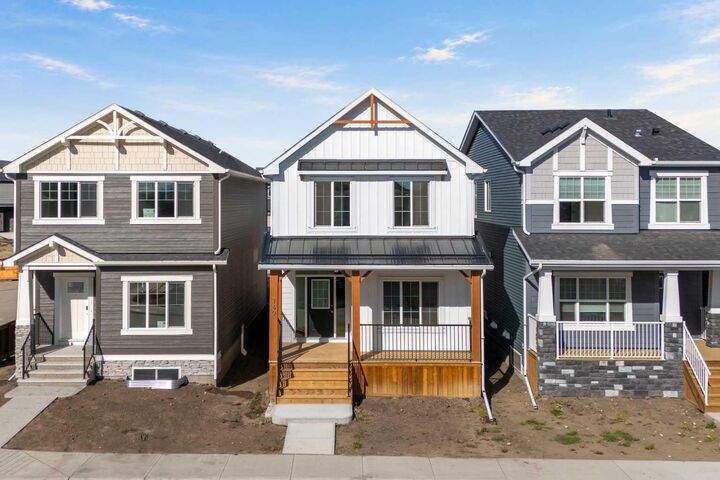 Property Photo:  160 Snowberry Common SE  AB T3M 4G7 