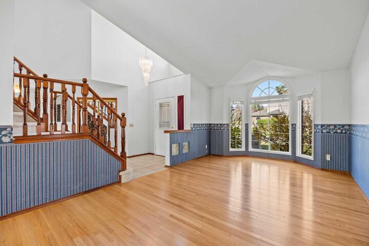 Property Photo:  707 Hawkside Mews NW  AB T3G 3S2 
