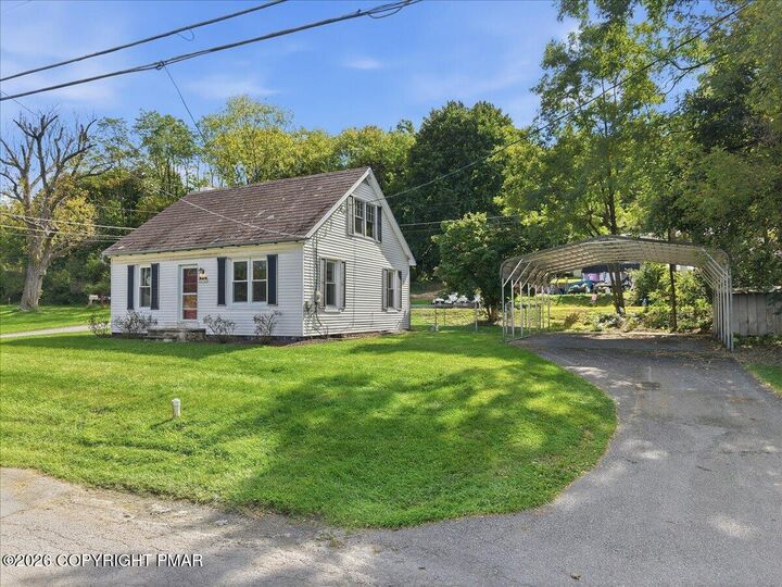 Property Photo: 3744 Redbud Drive PA 18067