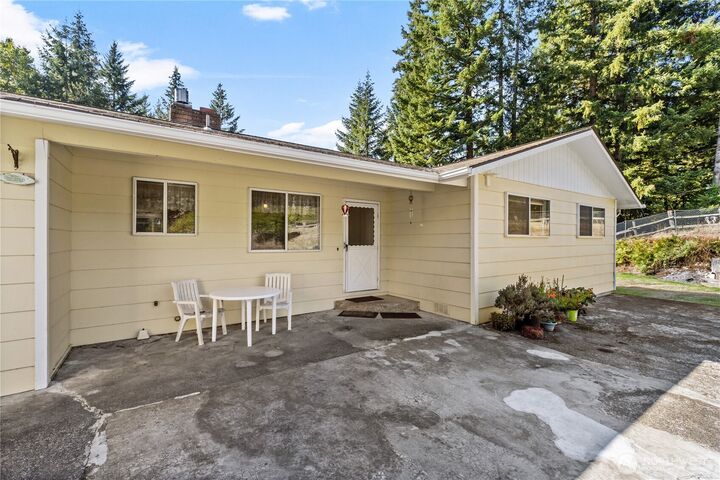 Property Photo: 114 Norwood Drive WA 98626