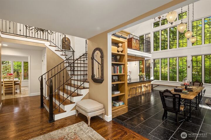 Property Photo: 11726 NE 41st Street WA 98033