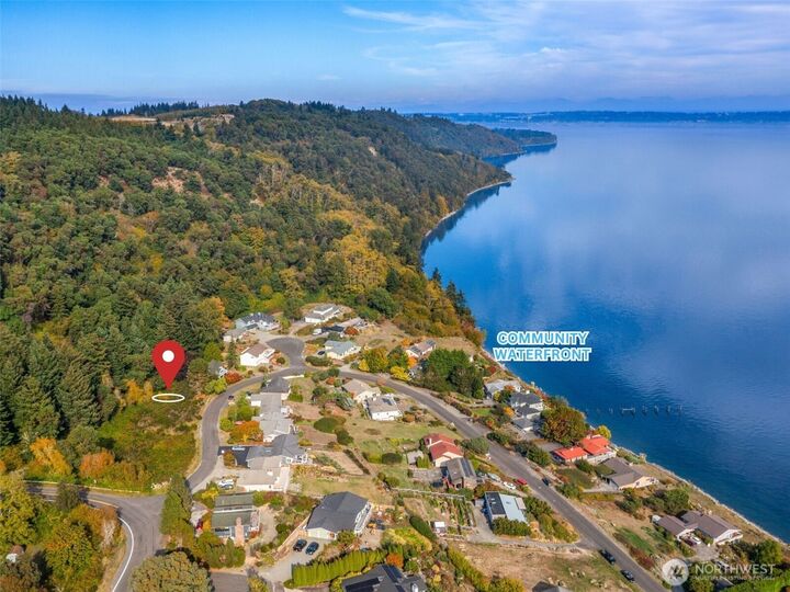 Property Photo:  25724  Gold Beach Drive SW  WA 98070 