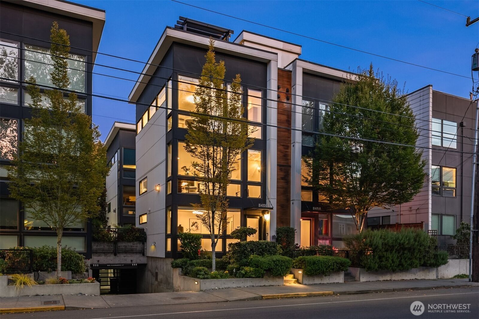 Property Photo: 1140 10th Avenue E B WA 98102