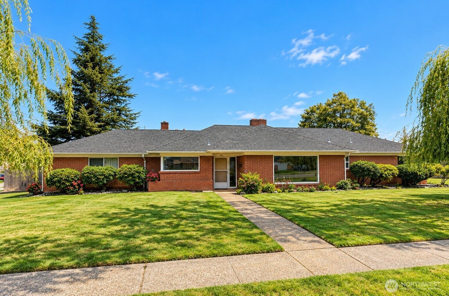 Property Photo: 100 Belmont Terrace WA 98274