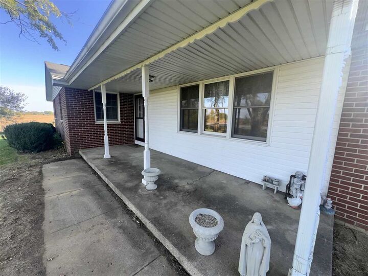 Property Photo:  10329 S US 27  IN 47355 