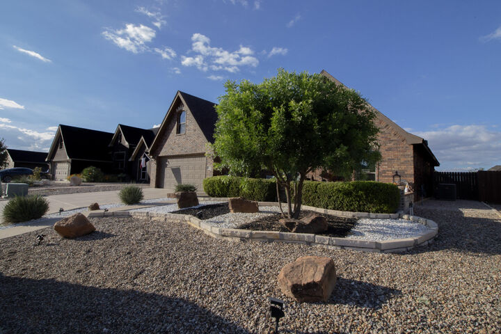 Property Photo:  1926 Pine Valley Street  TX 76904 