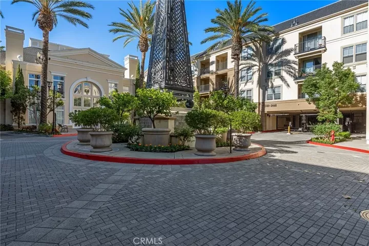 Property Photo:  3373 Watermarke  CA 92612 