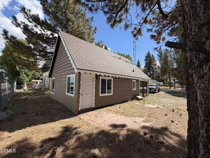 Property Photo: 345 W Fairway Boulevard CA 92314