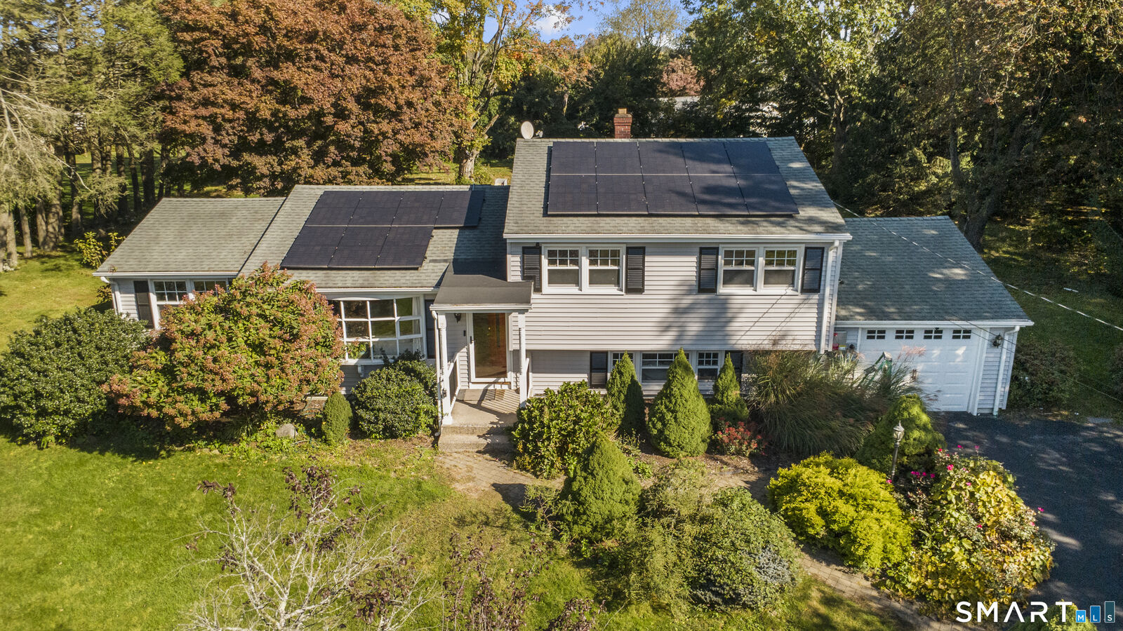 Property Photo:  18 Turner Drive  CT 06473 