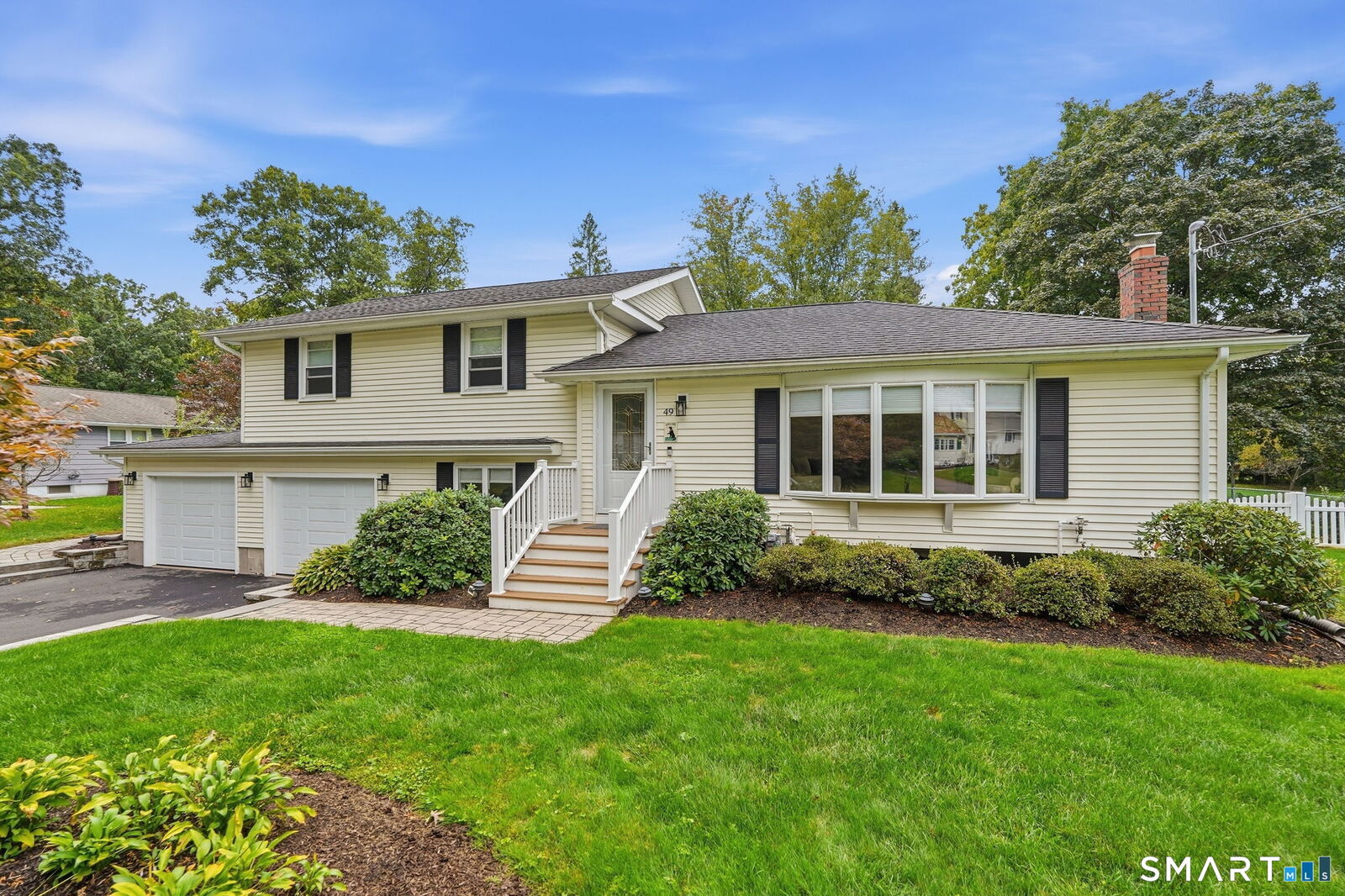 Property Photo: 49 Edgewood Drive CT 06074