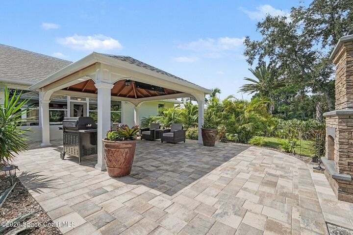 Property Photo:  7119 Hacienda Drive  FL 32949 