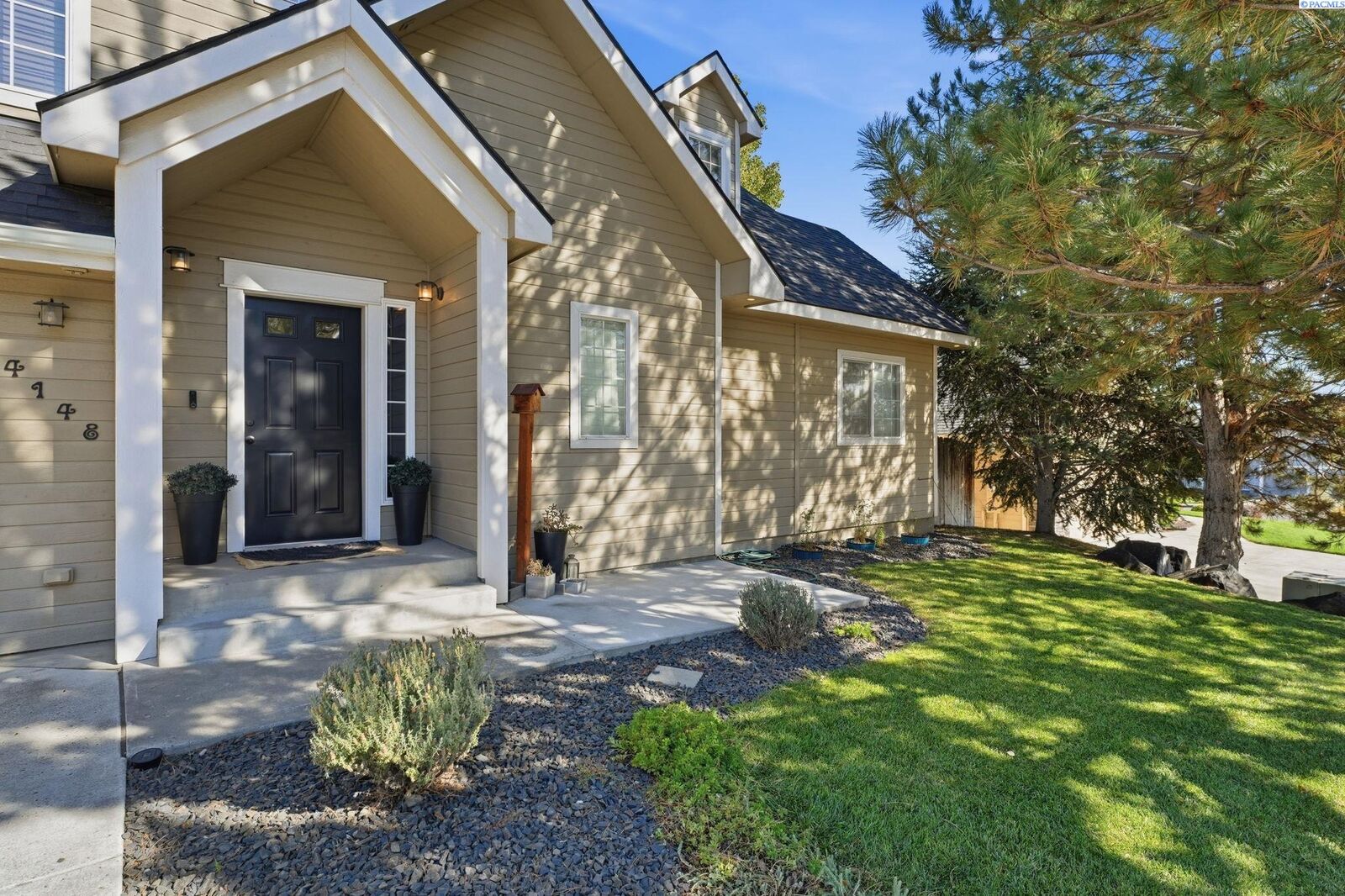 Property Photo:  4148 Jasper St  WA 99352 