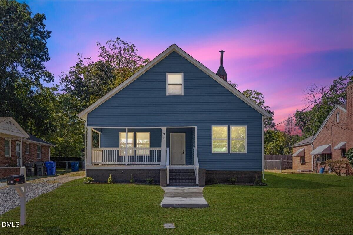 Property Photo: 911 Alma Street NC 27703