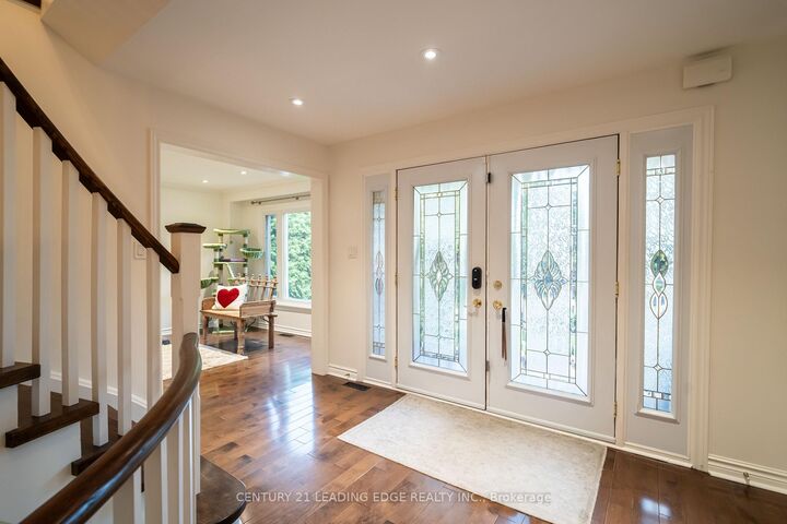 Property Photo: 53 McClenny Drive ON L4G 5P5