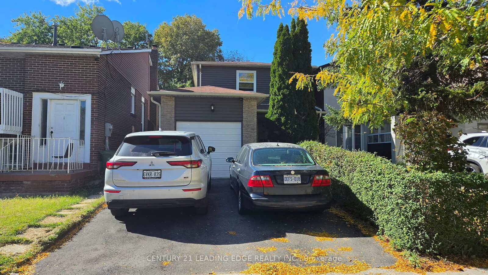 Property Photo: 6 Plum Brook Crescent Main &Amp 2nd Flr ON M1S 3Z8