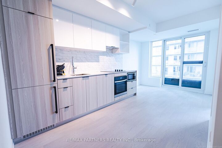 Property Photo:  252 Church Street 4509  ON M5B 0E6 