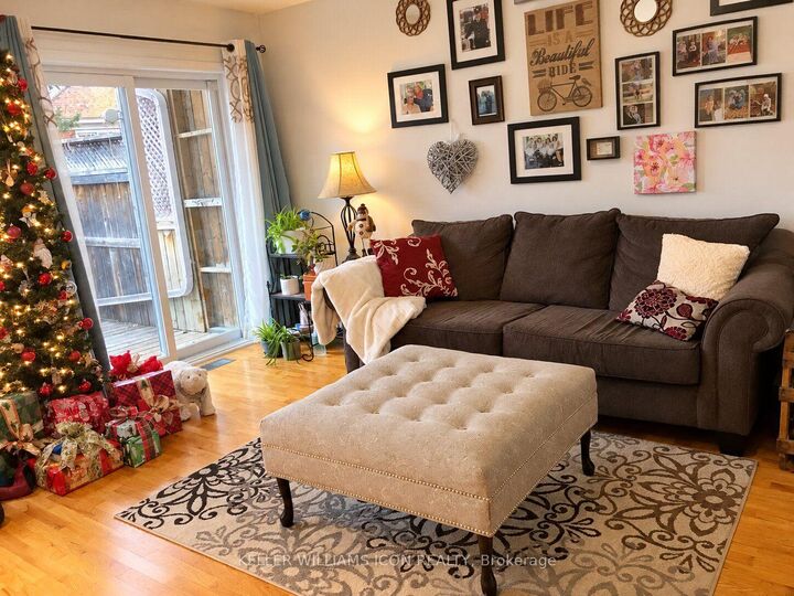 Property Photo:  296 Main Street  ON K1S 1E1 