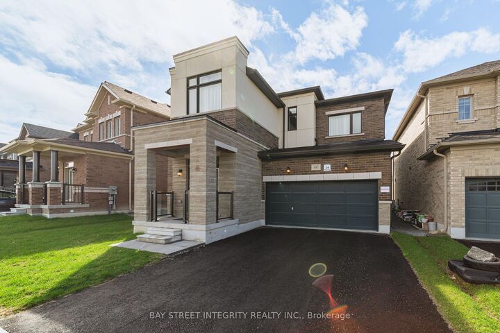 Property Photo: 147 Prairie Rose Drive ON L4S 0M9