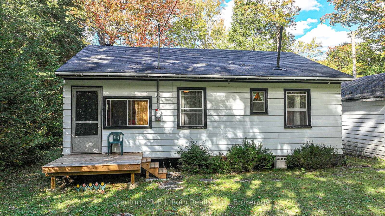 Property Photo: 6571 Pioneer Village Lane ON L0K 1W0