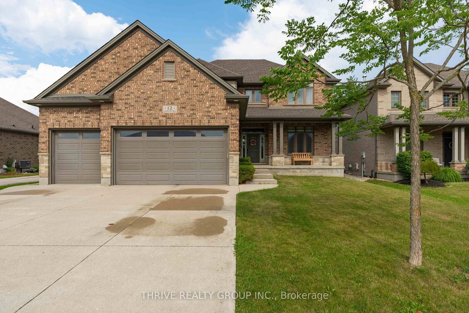 Property Photo: 12 Ashwood Crescent ON N0M 2A0