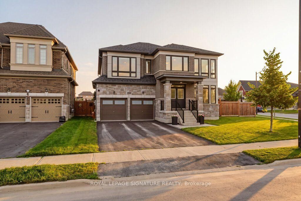 Property Photo:  228 Reg Harrison Trail  ON L3X 0M4 